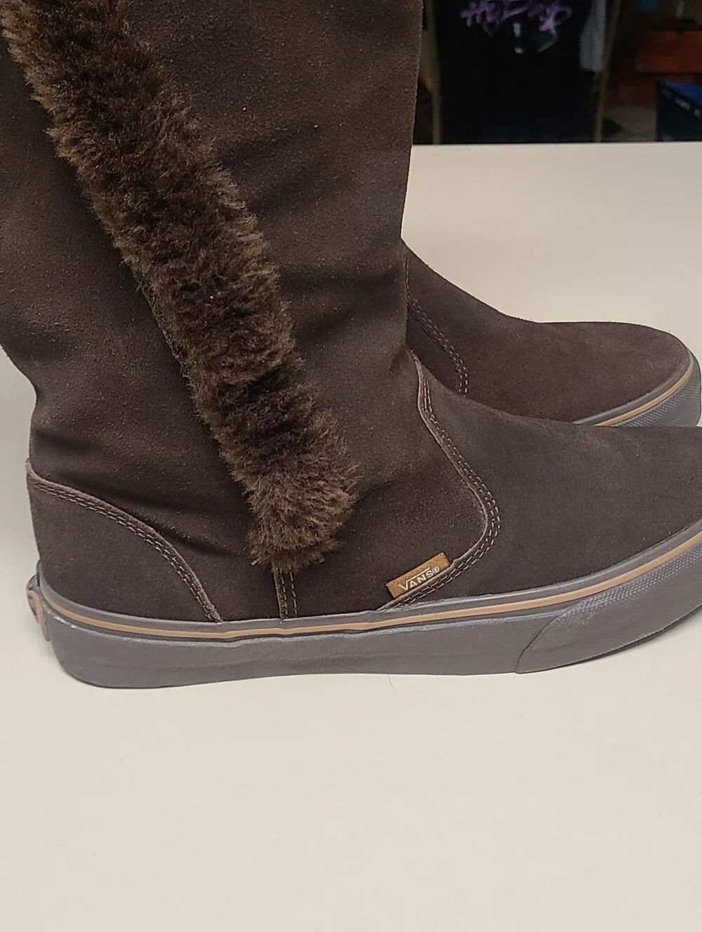 Vans Phoebe suede and faux fur trimmed casual sneaker boots size 8.5
